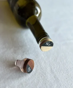 wine stopper can be labeled