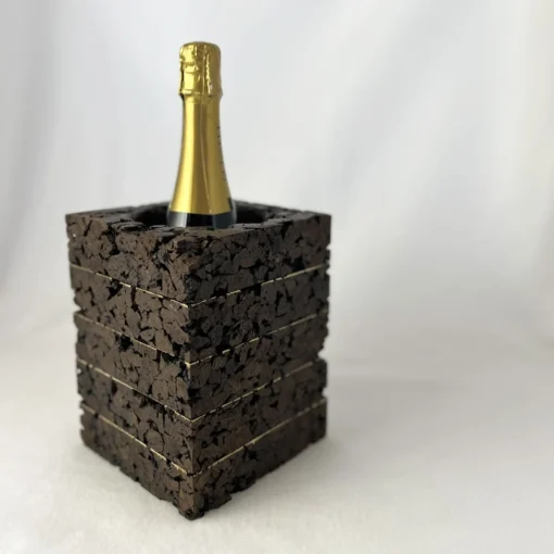 Cork Dark gold borhűtő palackkal